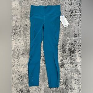 NWT lululemon fast and free tight 25” Hawaii blue size 8